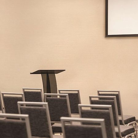 Hilton Knoxville Airport Алкоа Экстерьер фото