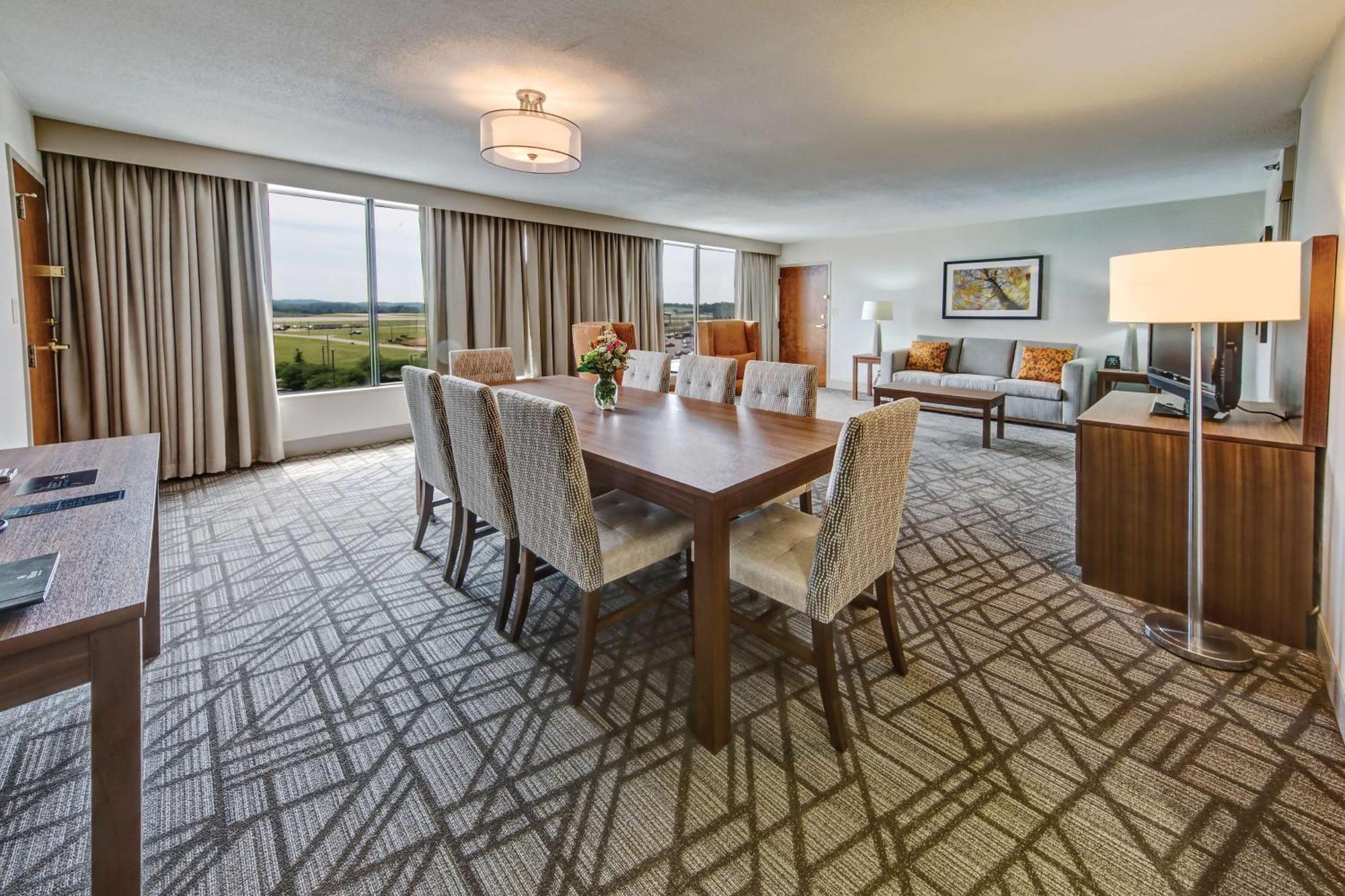 Hilton Knoxville Airport Алкоа Экстерьер фото