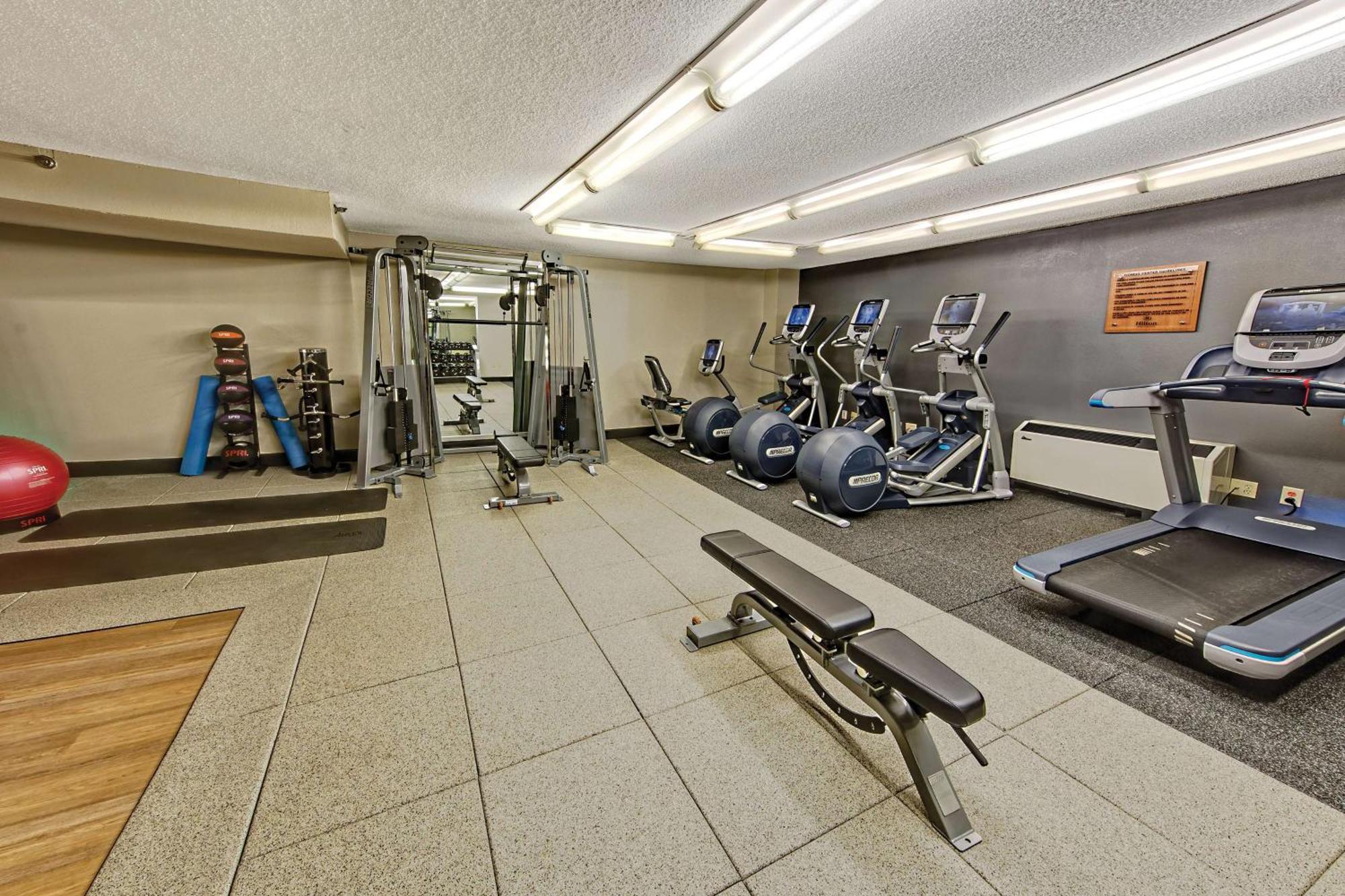 Hilton Knoxville Airport Алкоа Экстерьер фото