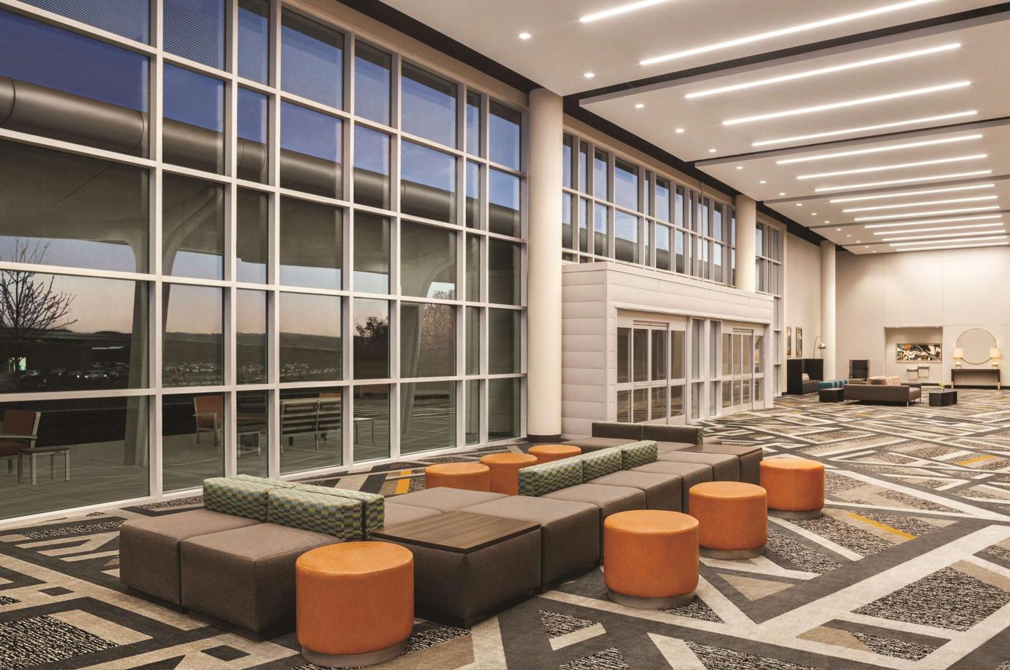 Hilton Knoxville Airport Алкоа Экстерьер фото