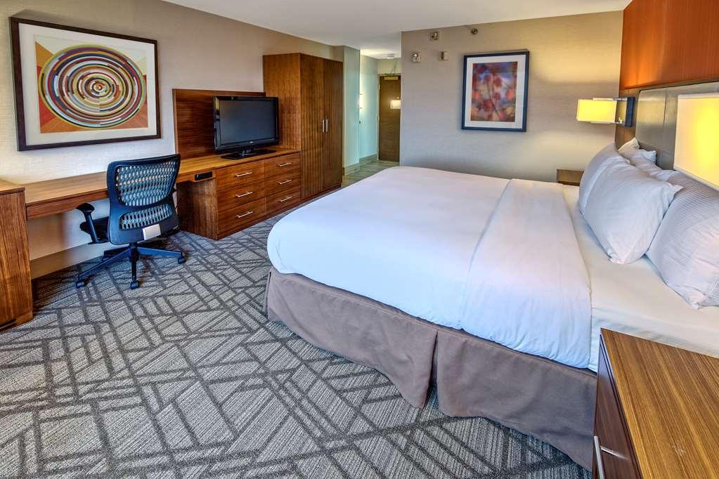 Hilton Knoxville Airport Алкоа Номер фото